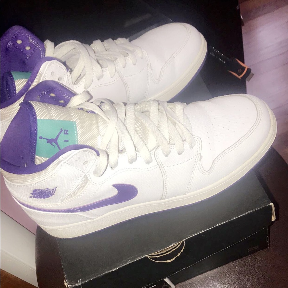 Air Jordan 1s